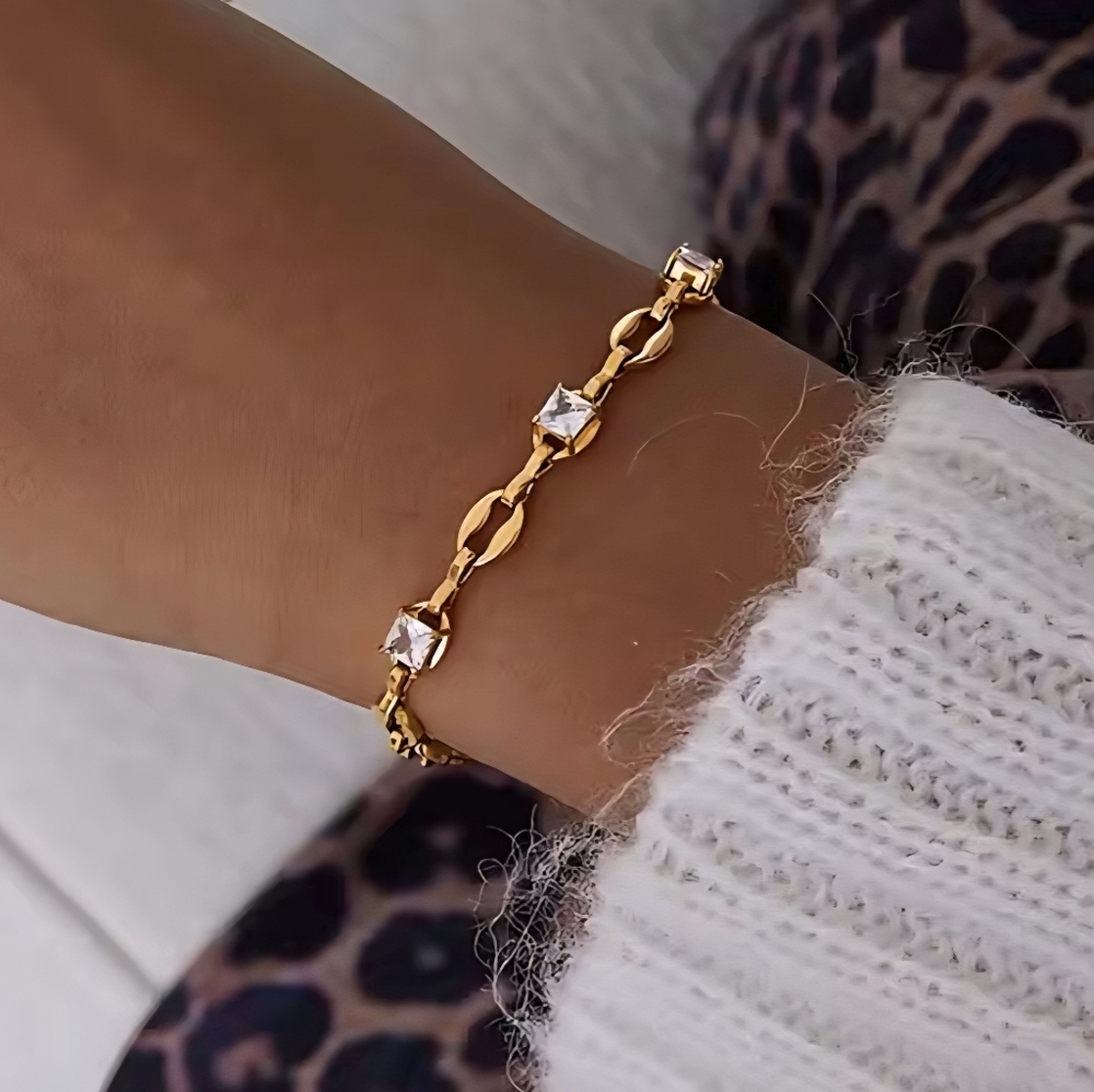 NEW Gold Oval Link Princess Cut CZ Diamond Bracelet